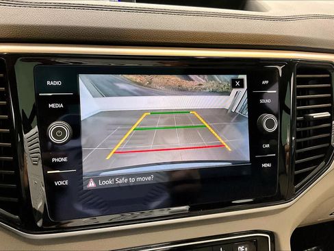 Used 2023 Volkswagen Atlas SE w/ Panoramic Sunroof Package image 28