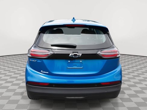 Used 2023 Chevrolet Bolt LT FWD image 6