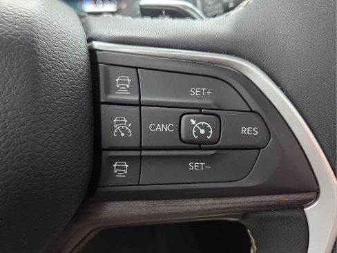 Used 2024 Jeep Grand Cherokee Limited 4xe AWD/4WD image 33