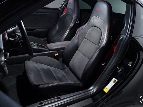 Used 2017 Porsche 911 GT3 RS image 8