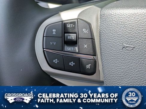 New 2026 Ford Explorer Active RWD image 14