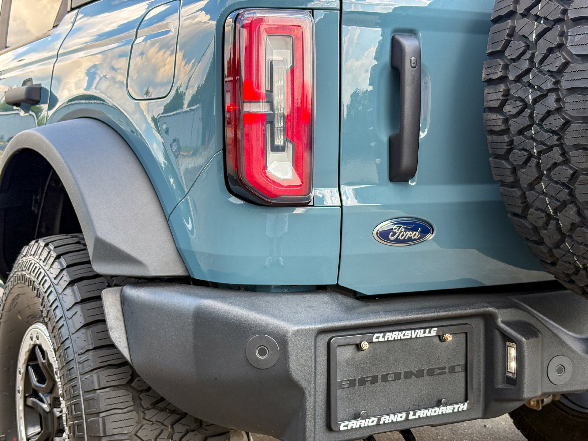 Used 2022 Ford Bronco Big Bend w/ Sasquatch Package AWD/4WD image 9