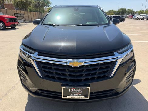 Used 2023 Chevrolet Equinox LS w/ LS Convenience Package FWD image 8