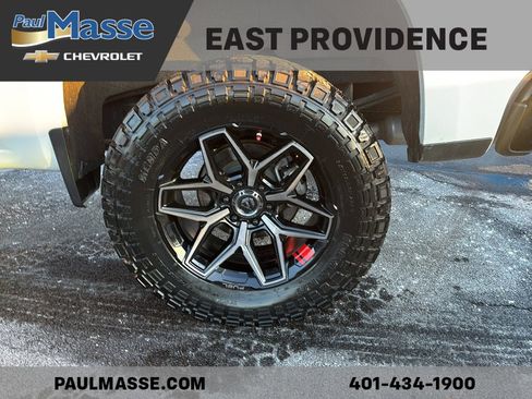 Used 2022 Chevrolet Silverado 1500 LT Trail Boss w/ LT Trail Boss Premium Package image 8