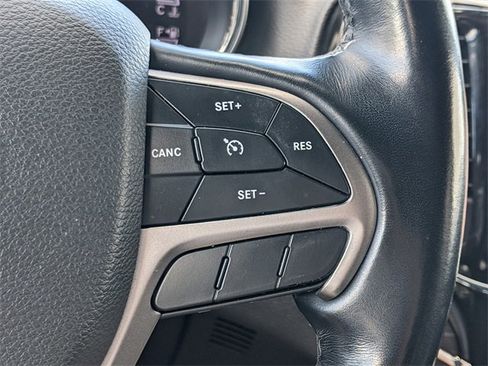 Certified 2021 Jeep Grand Cherokee Limited w/ Luxury Group II image 23