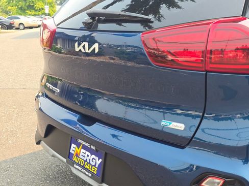 Used 2022 Kia Niro Touring Special Edition FWD image 13