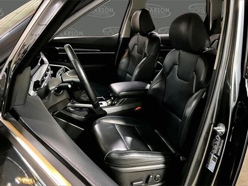 Used 2024 Kia Telluride S image 13