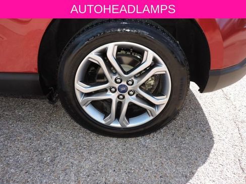 Used 2017 Ford Edge Titanium w/ Technology Package FWD image 11