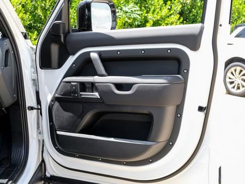 New 2026 Land Rover Defender 110 X-Dynamic SE AWD/4WD image 55