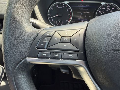 Used 2024 Nissan Sentra SV FWD image 22