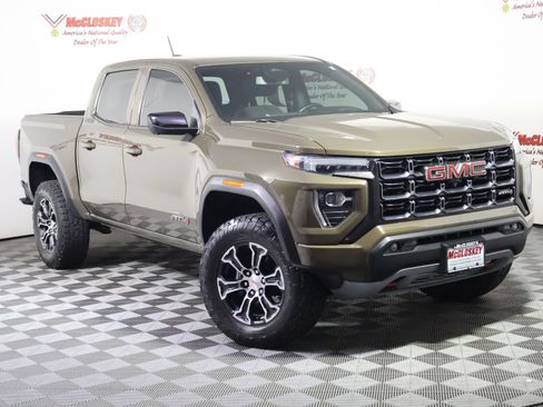 Used 2023 GMC Canyon AT4 w/ AT4 Premium Package AWD/4WD image 2