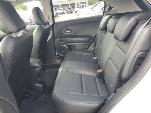 Used 2021 Honda HR-V EX-L image 8