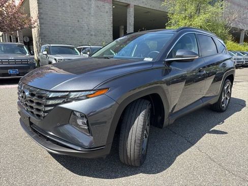 Used 2023 Hyundai Tucson Limited AWD/4WD image 3