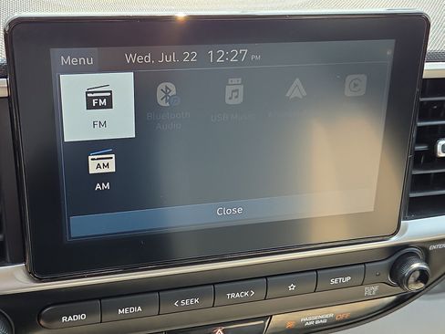 Used 2025 Hyundai Venue SEL FWD image 17