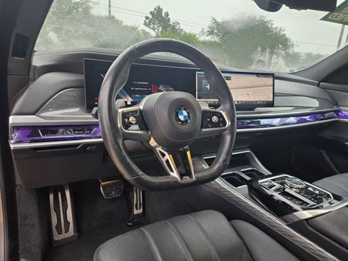 Used 2024 BMW 740i RWD image 10