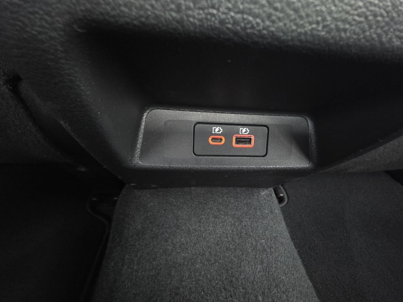 Used 2025 Nissan Altima 2.5 SV FWD image 32