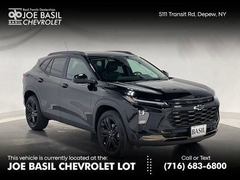 Used 2025 Chevrolet Trax ACTIV FWD image 1