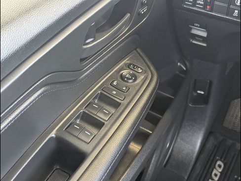 Used 2024 Honda Odyssey Sport image 31