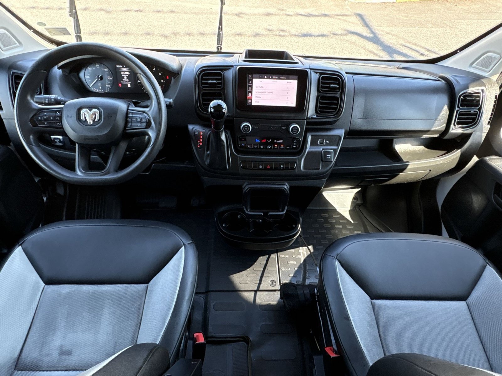 Used 2025 RAM ProMaster 3500 w/ Convenience Group FWD image 22