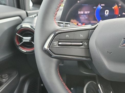 New 2025 Chevrolet Equinox EV RS image 26