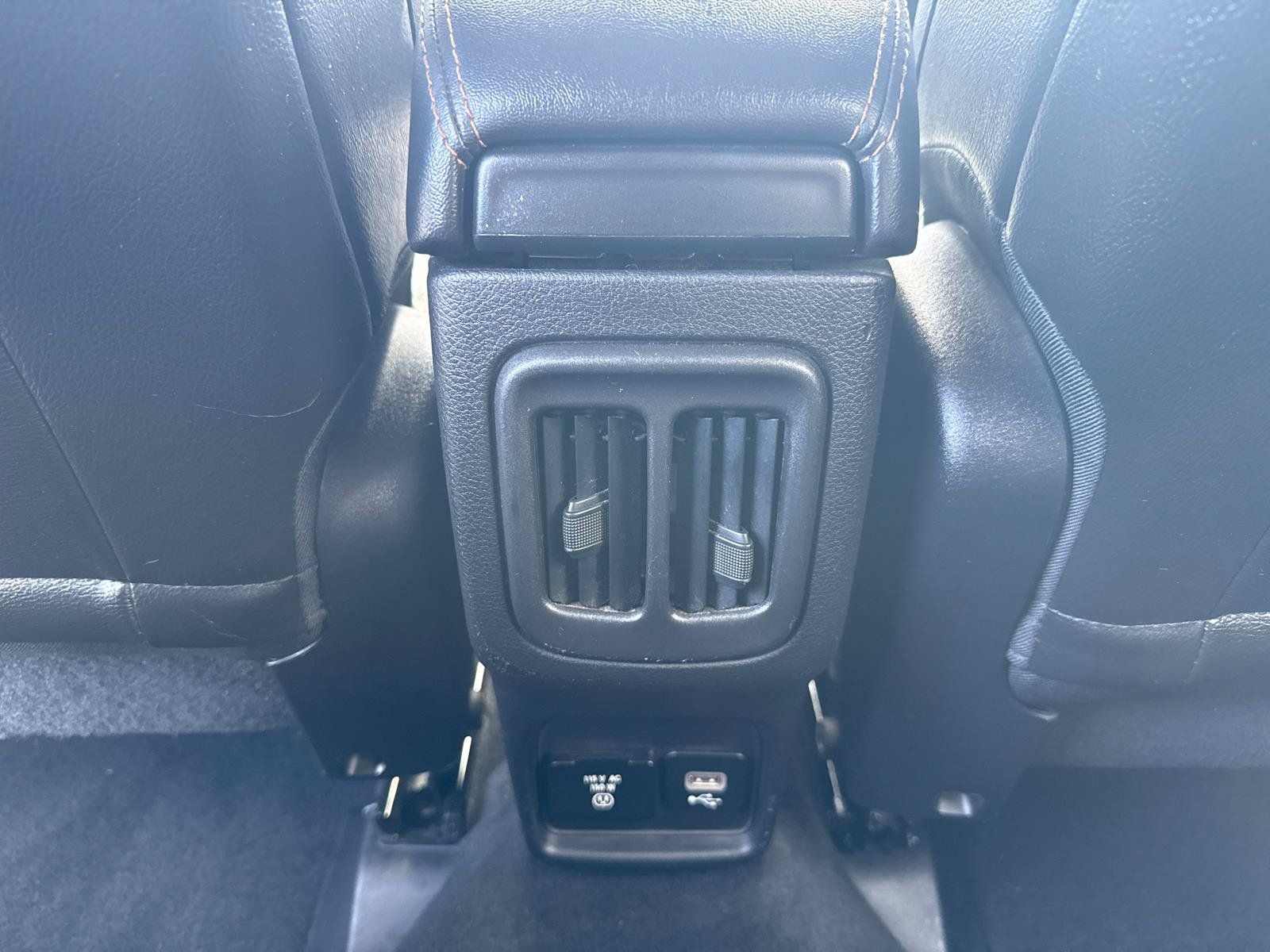 Used 2018 Jeep Compass Limited w/ Navigation Group AWD/4WD image 26