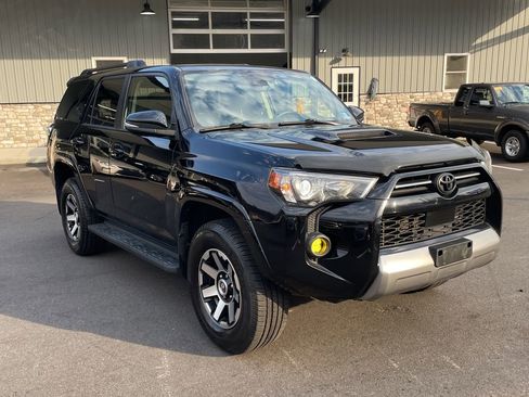 Used 2020 Toyota 4Runner TRD Off-Road Premium w/ Moonroof Package image 1