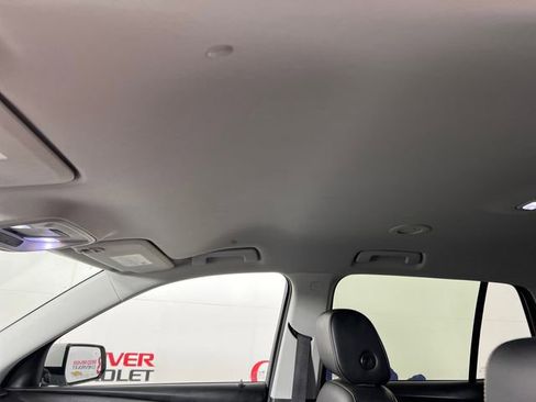 Used 2019 Chevrolet Traverse Premier image 23