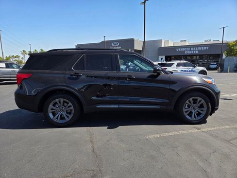 Certified 2023 Ford Explorer XLT w/ Equipment Group 202A RWD image 7