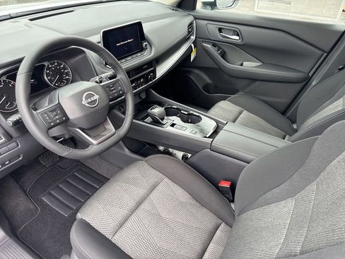 New 2026 Nissan Rogue SV FWD image 10