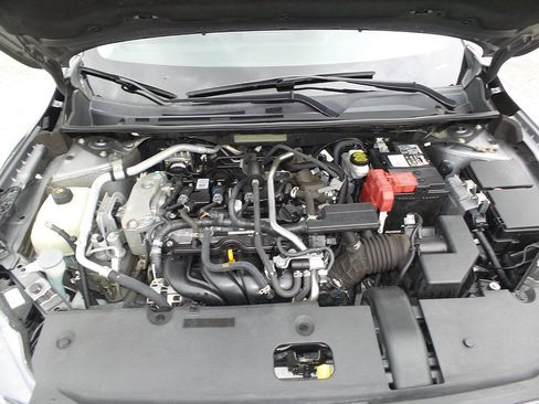 Used 2020 Nissan Sentra S FWD image 17