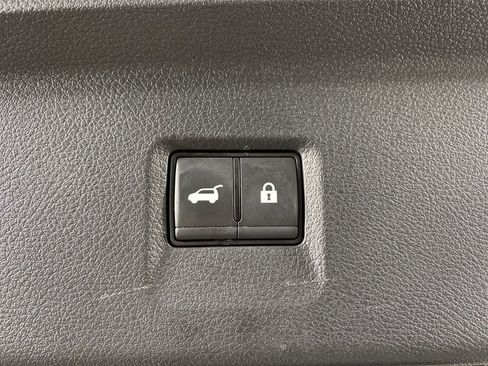 Used 2023 INFINITI QX60 Sensory w/ Cargo Package image 34