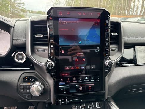 New 2026 RAM 1500 Laramie AWD/4WD image 12
