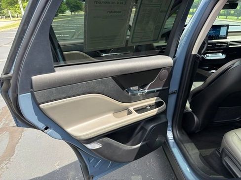 Used 2025 Lincoln Corsair AWD w/ Equipment Group 101A image 19