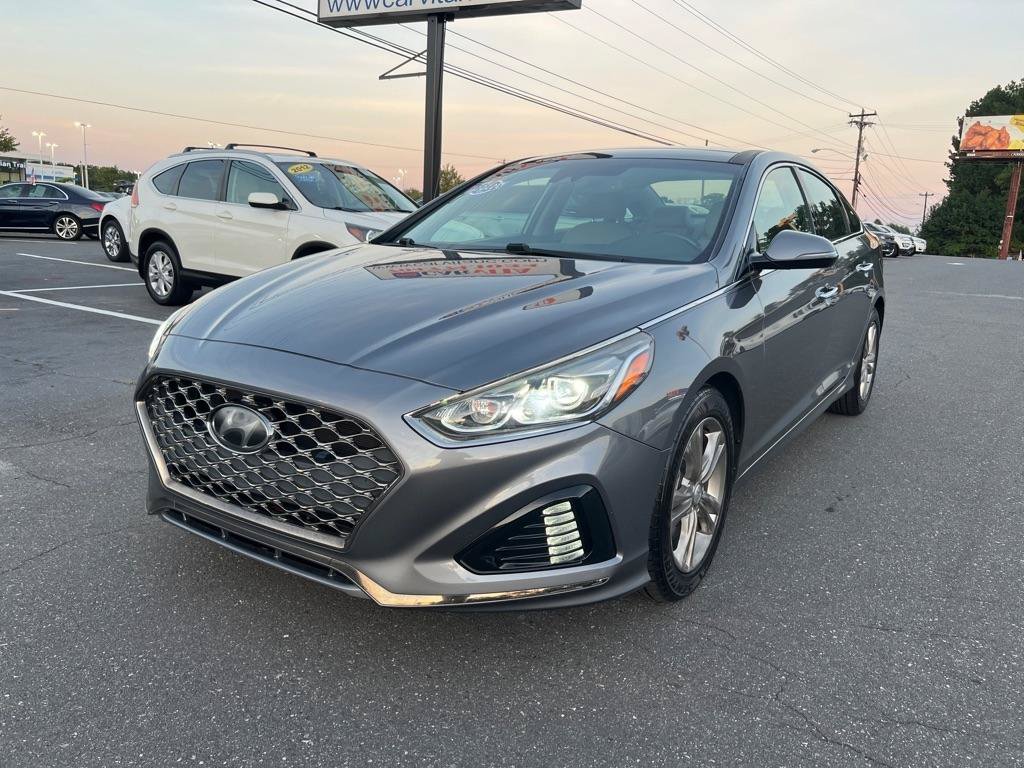 Used 2019 Hyundai Sonata Limited w/ Ultimate Package 04 FWD image 28