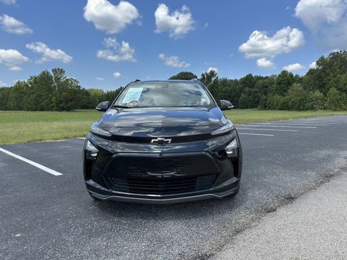 Used 2023 Chevrolet Bolt EUV Premier image 2