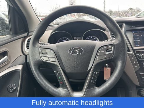 Used 2018 Hyundai Santa Fe SE image 20