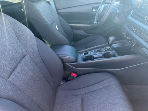 Used 2023 Honda Accord LX image 32