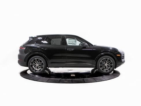 New 2026 Porsche Cayenne image 8