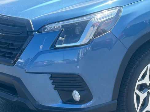 Used 2023 Subaru Forester Premium AWD/4WD image 12