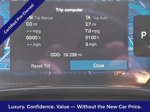 Certified 2023 Volvo XC40 B5 Plus w/ Driver Assist Package AWD/4WD image 21