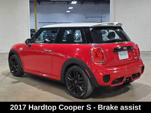 Used 2017 MINI Cooper S image 12