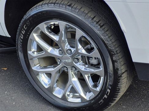 Used 2021 GMC Yukon SLT image 7