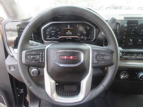 Used 2024 GMC Sierra 1500 Elevation AWD/4WD image 10