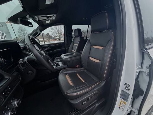 Used 2023 GMC Yukon AT4 image 23