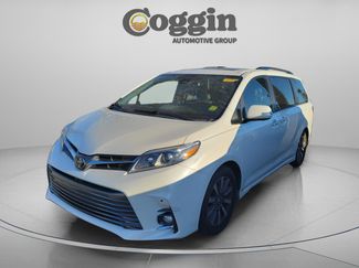 Used 2019 Toyota Sienna Limited video 1
