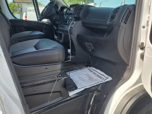 Used 2026 RAM ProMaster 2500 w/ Convenience Group FWD image 20