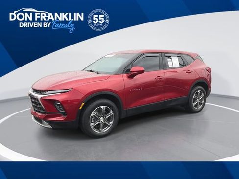 Used 2023 Chevrolet Blazer LT image 1