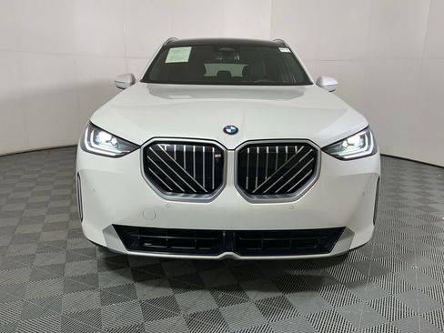 Certified 2025 BMW X3 xDrive30i w/ Premium Package AWD/4WD image 3