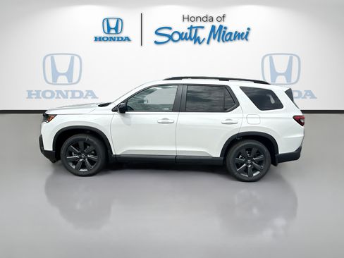 New 2026 Honda Pilot Sport image 4