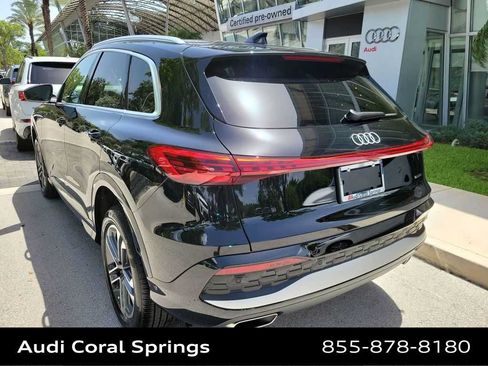 Certified 2025 Audi Q5 Premium w/ Convenience Package AWD/4WD image 4